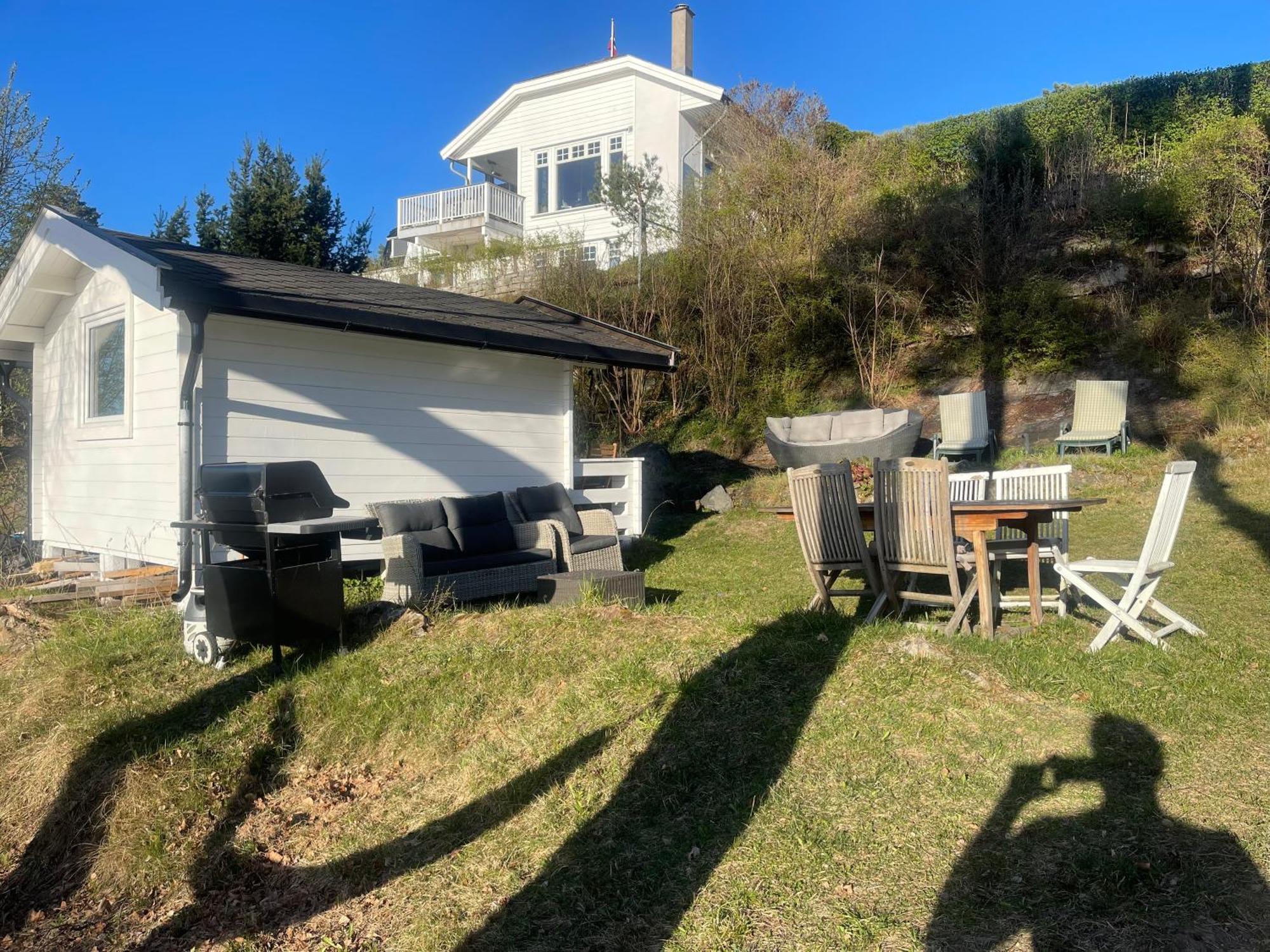 Nice Apartment With1 Bedroom Separate Living Room With A Sofa Bed And A Tiny Kitchen A Bathroom Located In Nordstrand Near By The Sea For 3 Guests With A Garden And Grill 5 Extra Guests With Extra Cost In The Cabin With Sea View Just Outside The Apar Oslo Exterior foto